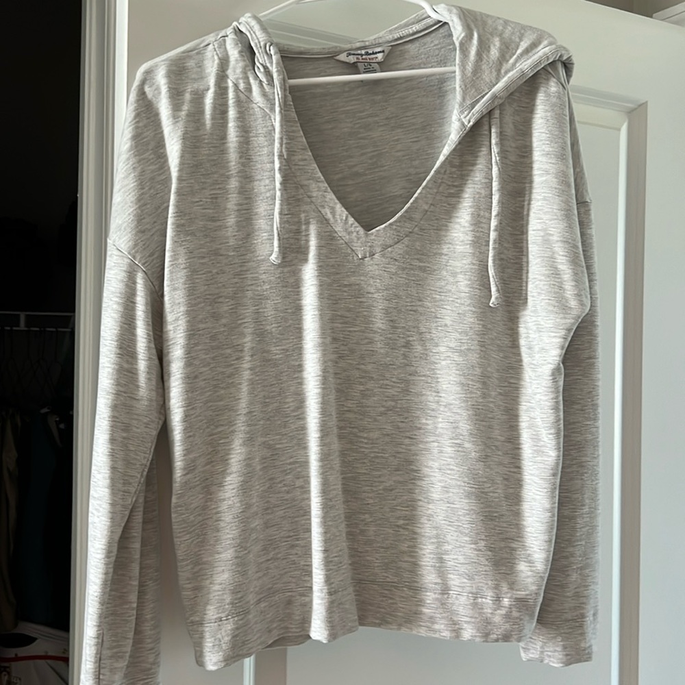 Tommy Bahama Island Soft V-neck hoodie